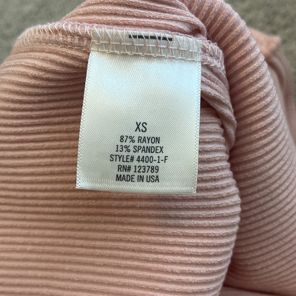 NWOT! francesca’s ruffle strap bodysuit - Picture 6 of 6